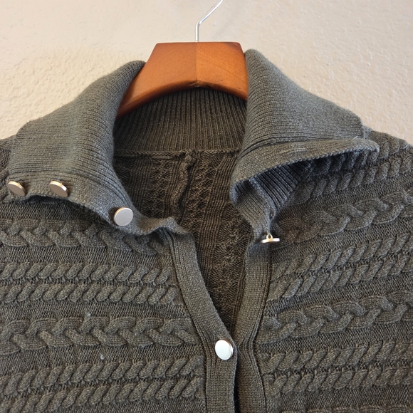 Talbots Green Asymmetrical Poncho Cable Knit Shall Cabincore Sweater - Picture 5 of 6